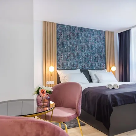 Happy House Old Town Luxury דירה סראייבו