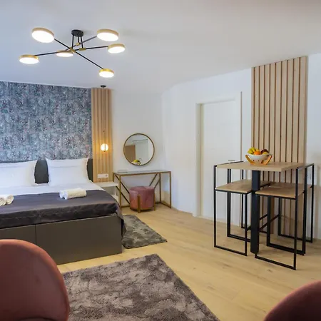 Happy House Old Town Luxury * סראייבו