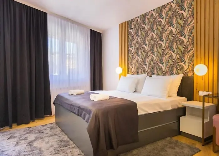 Happy House Old Town Luxury