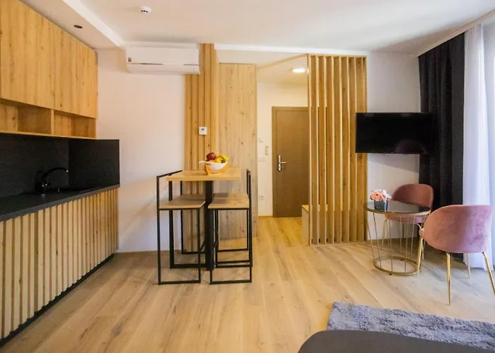 Happy House Old Town Luxury Apartmán