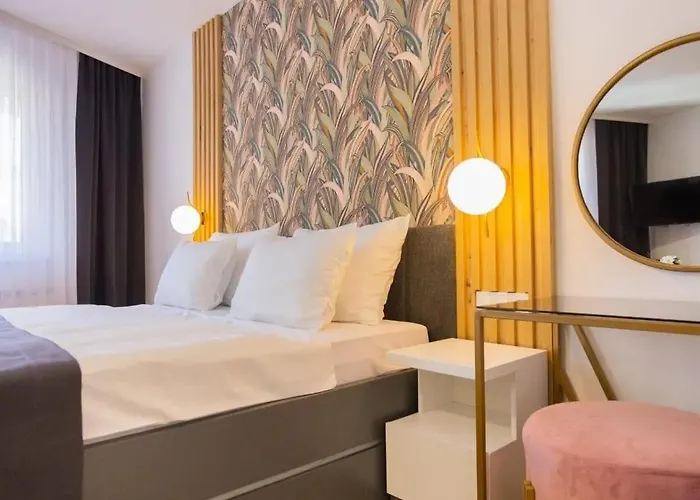 Happy House Old Town Luxury