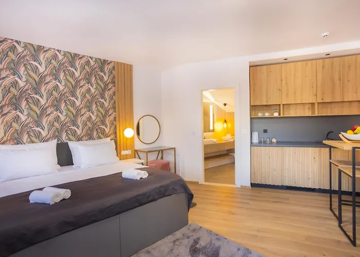 Happy House Old Town Luxury