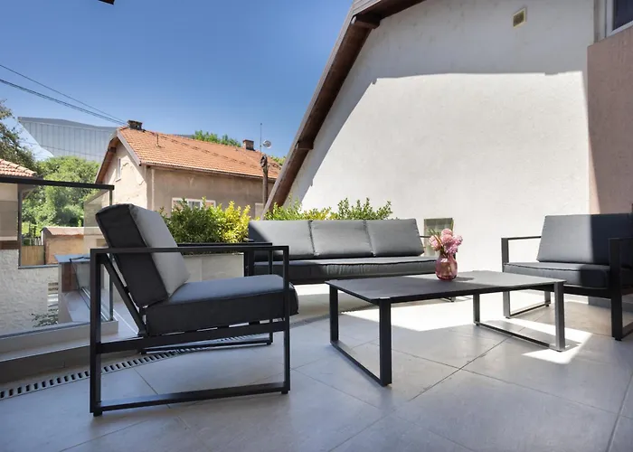 Happy House Old Town Luxury Apartmán